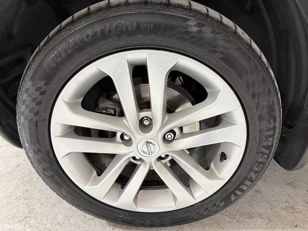 Used Nissan Juke 2017 for sale - 76356530: Photo 30