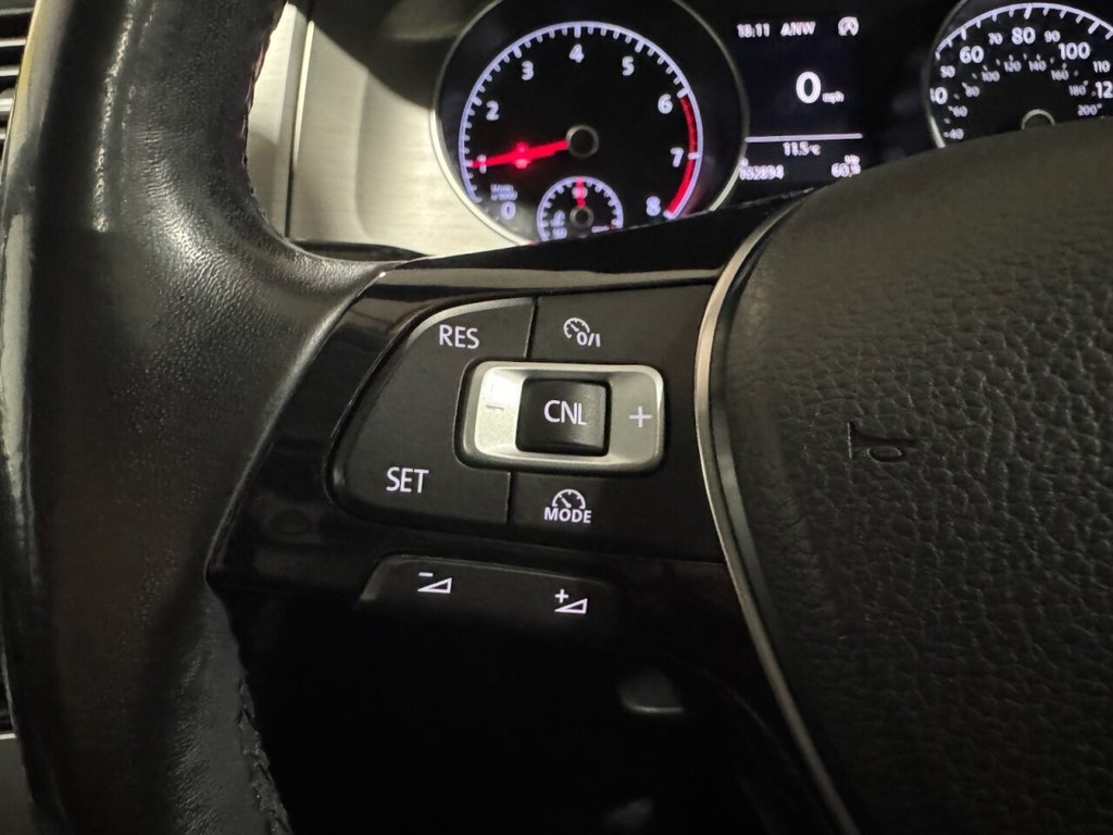 Used Volkswagen Golf 2017 for sale - 76406909: Photo 11