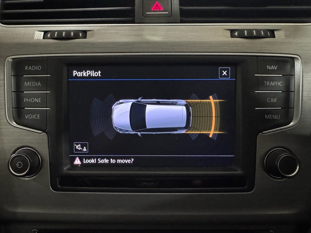 Used Volkswagen Golf 2017 for sale - 76406909: Photo 16