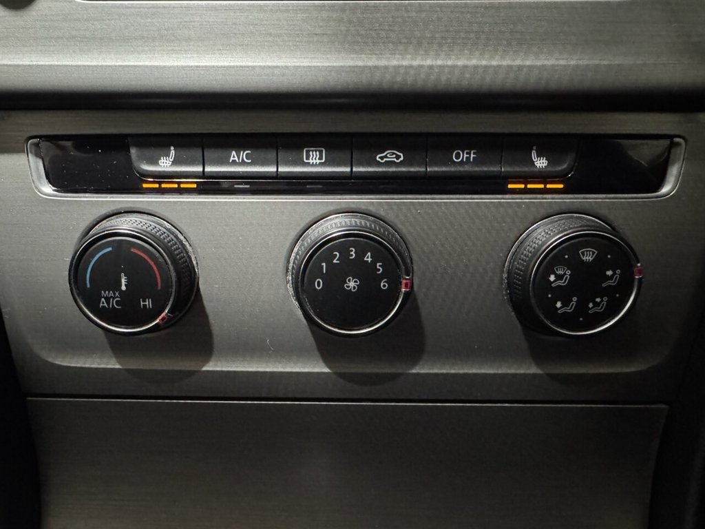 Used Volkswagen Golf 2017 for sale - 76406909: Photo 19