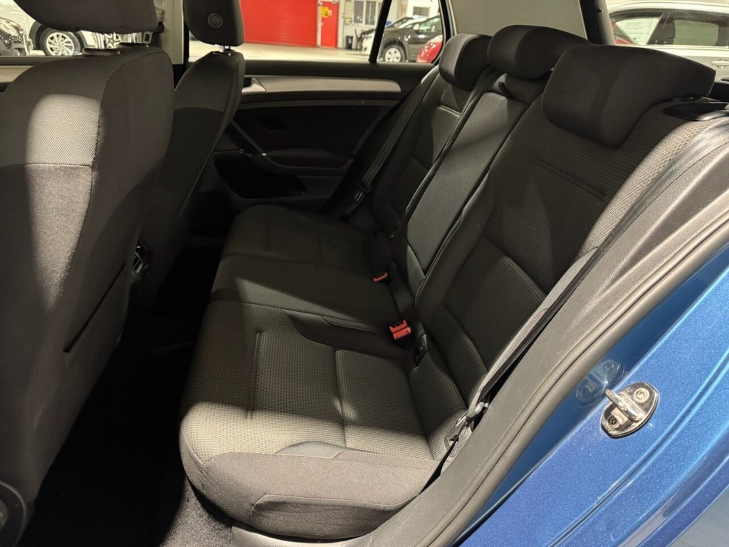 Used Volkswagen Golf 2017 for sale - 76406909: Photo 24