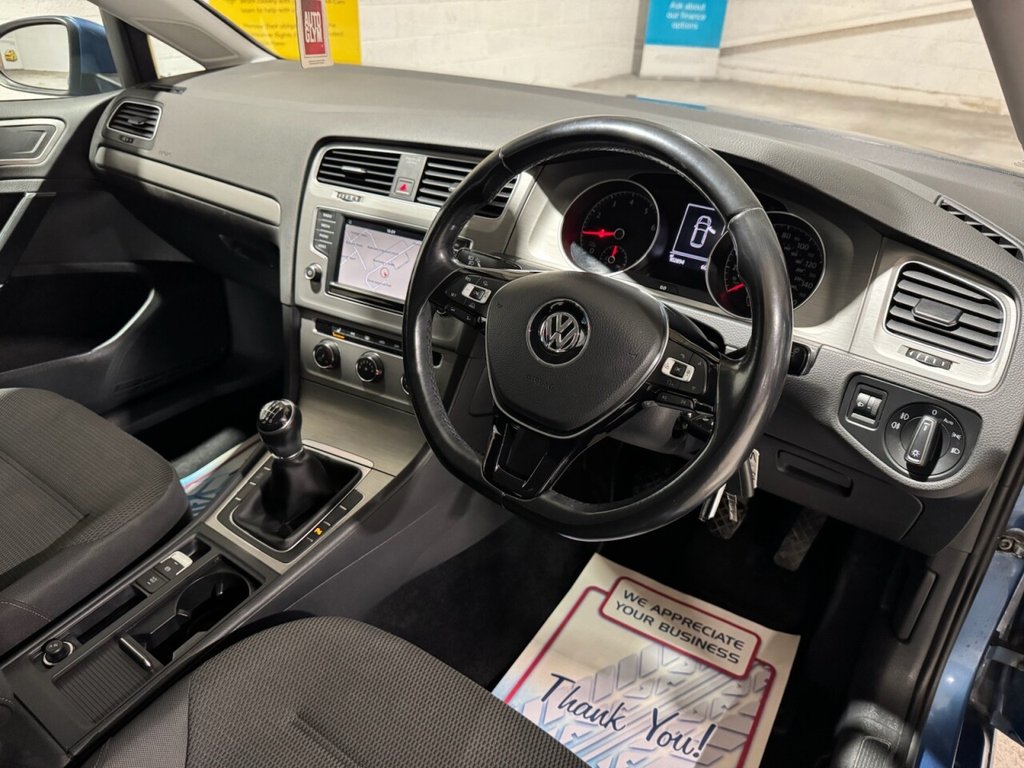 Used Volkswagen Golf 2017 for sale - 76406909: Photo 8