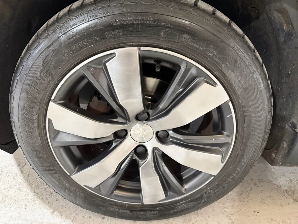 Used Peugeot 2008 2015 for sale - 76439349: Photo 23