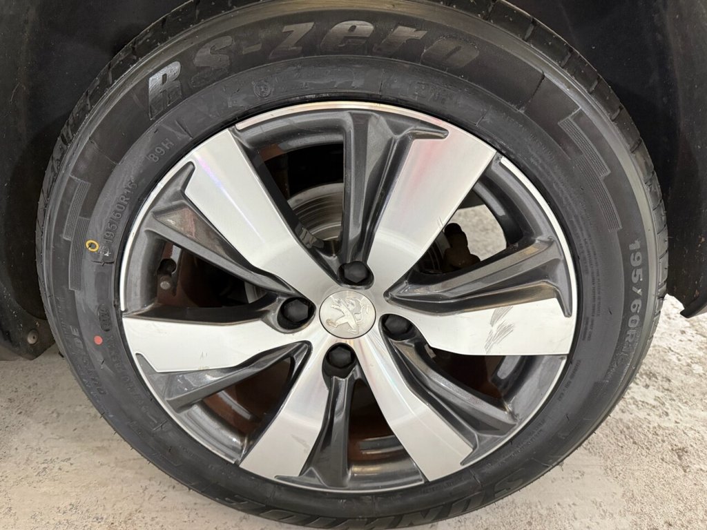 Used Peugeot 2008 2015 for sale - 76439349: Photo 24