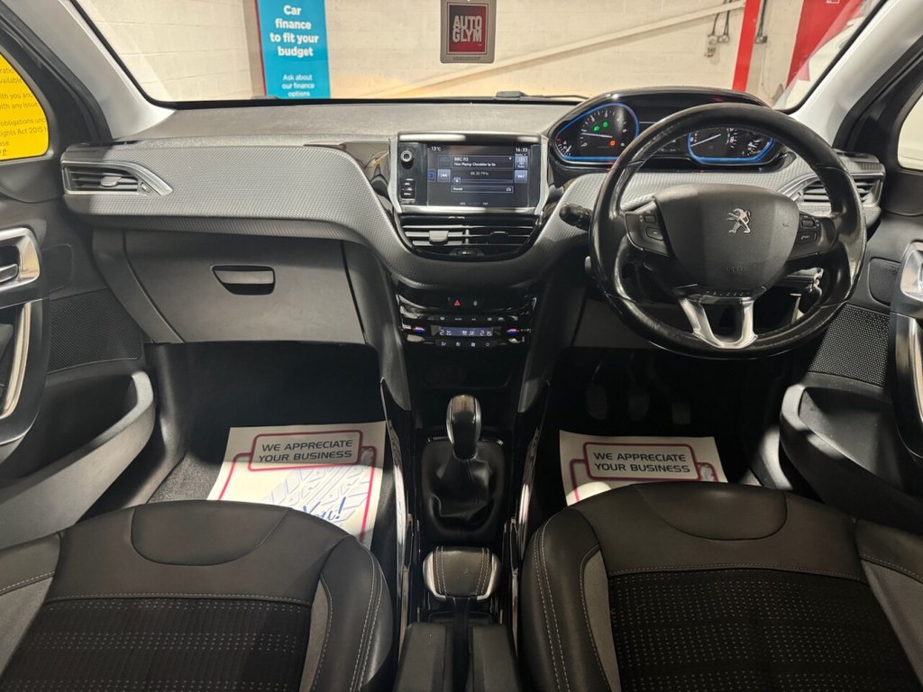 Used Peugeot 2008 2015 for sale - 76439349: Photo 4