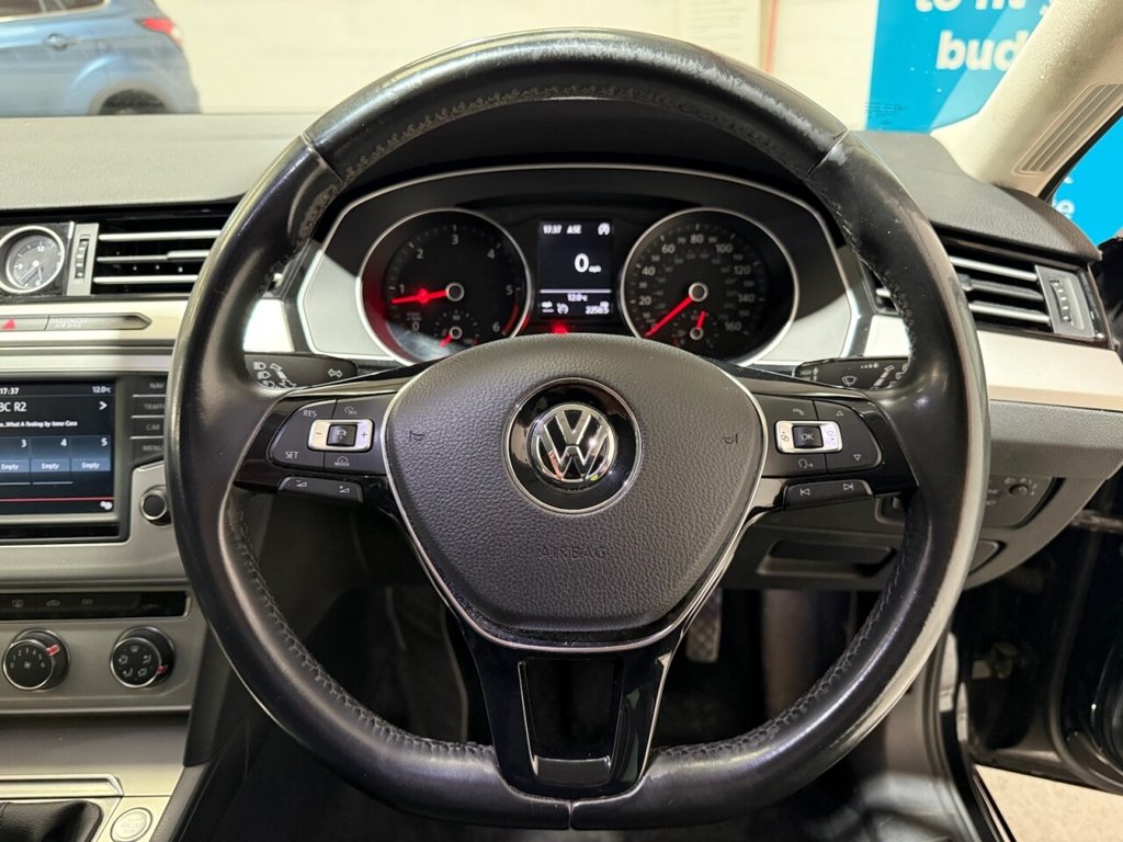 Used Volkswagen Passat 2015 for sale - 78117608: Photo 21