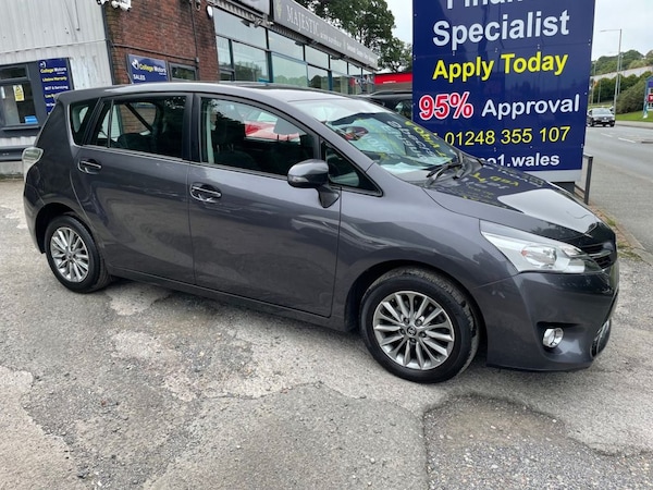 Used Toyota Verso 2017 for sale - 73088446: Photo 12
