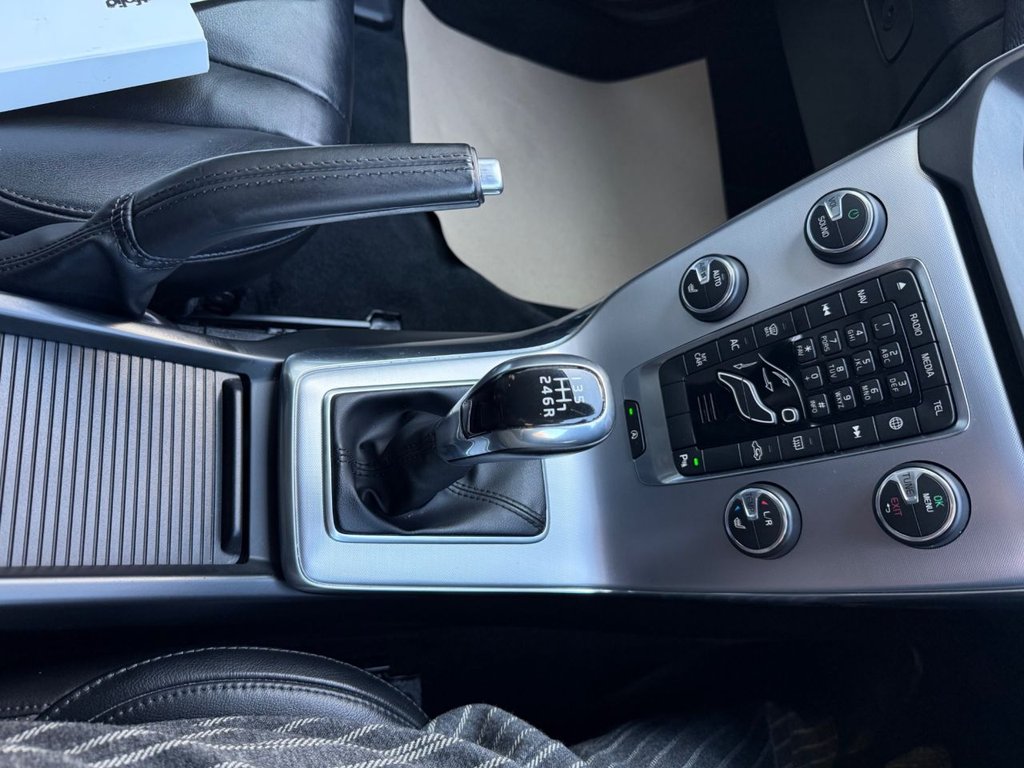 Used Volvo V40 2016 for sale - 77835310: Photo 27