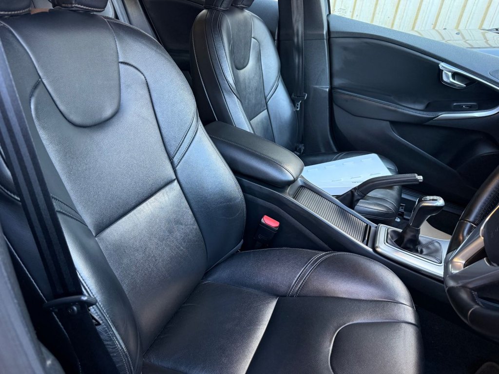 Used Volvo V40 2016 for sale - 77835310: Photo 36