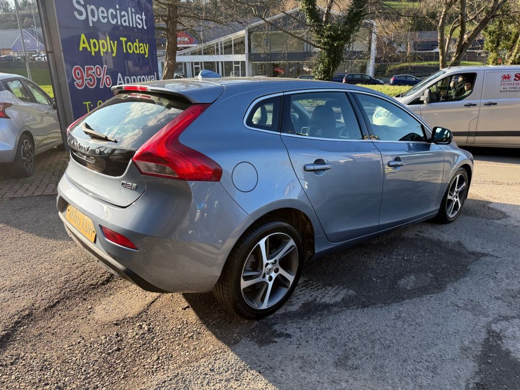 Used Volvo V40 2016 for sale - 77835310: Photo 9