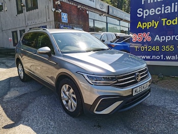 Used Volkswagen Tiguan Allspace 2023 for sale - 79141880: Photo
