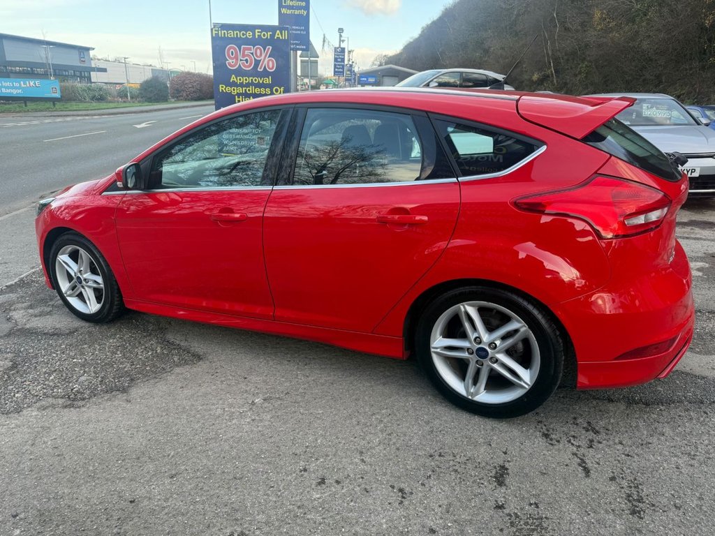 Used Ford Focus 2015 for sale - 76927608: Photo 17