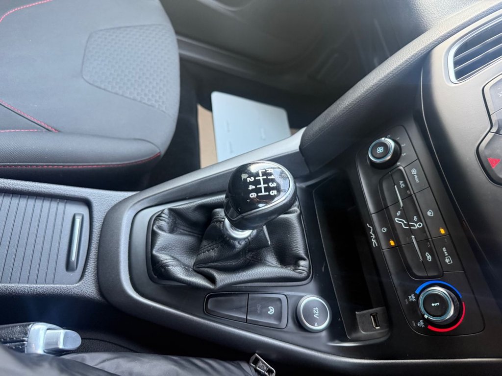 Used Ford Focus 2015 for sale - 76927608: Photo 28