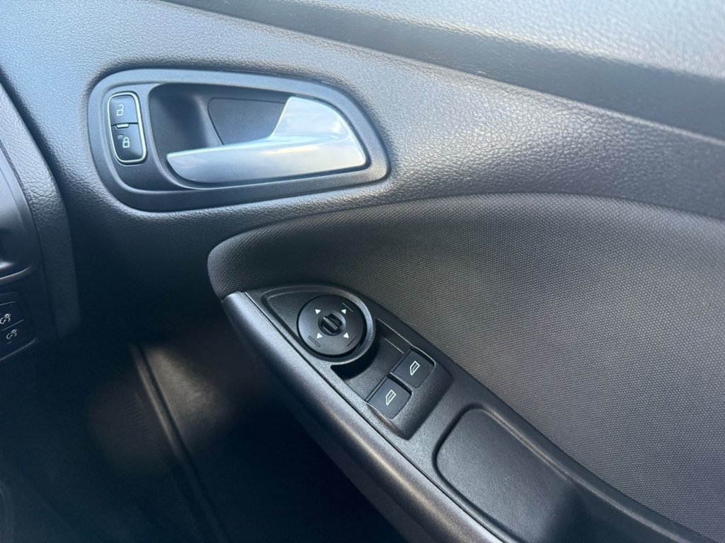 Used Ford Focus 2015 for sale - 76927608: Photo 33