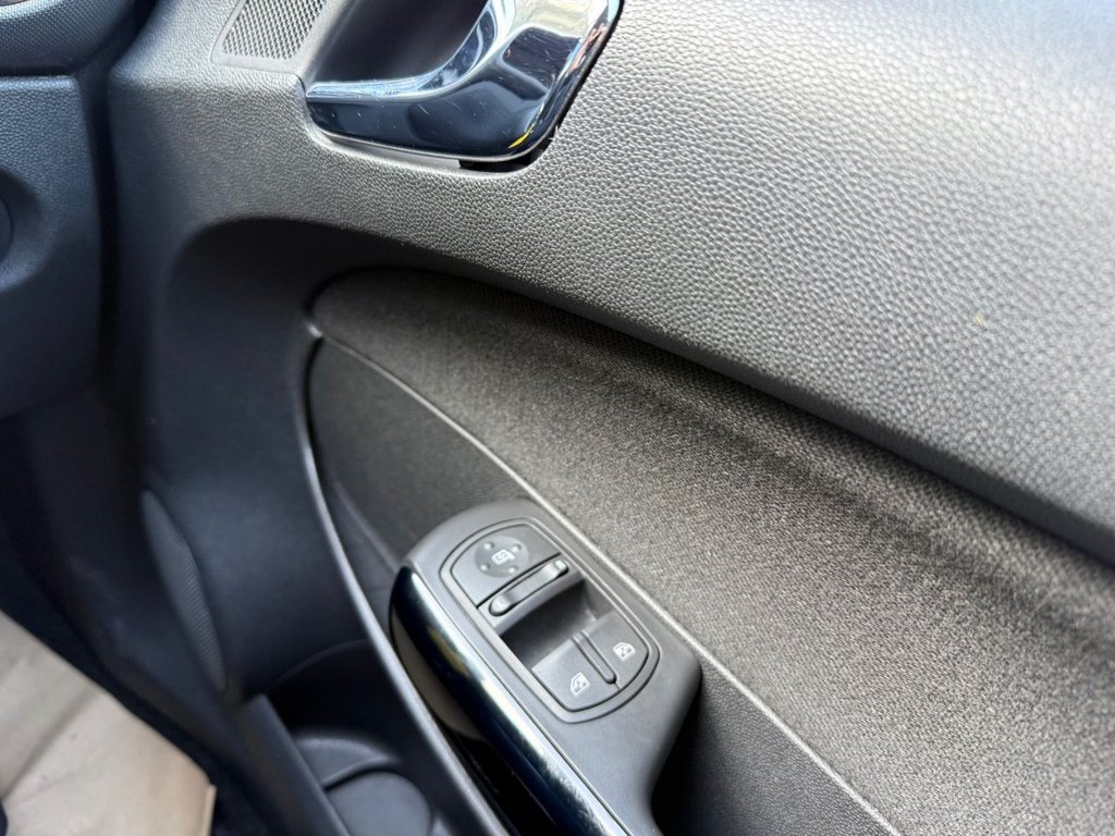 Used Vauxhall Corsa 2011 for sale - 77719736: Photo 31