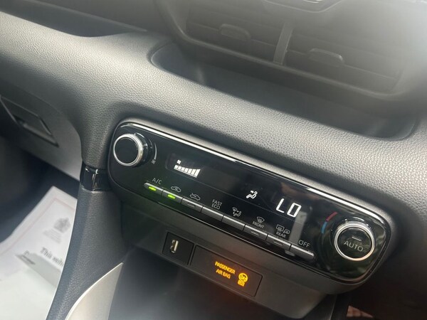 Used Toyota Yaris 2021 for sale - 73088483: Photo 30