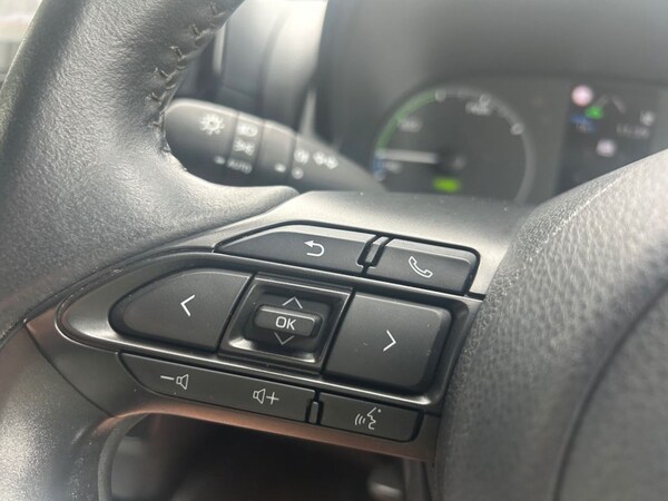 Used Toyota Yaris 2021 for sale - 73088483: Photo 32