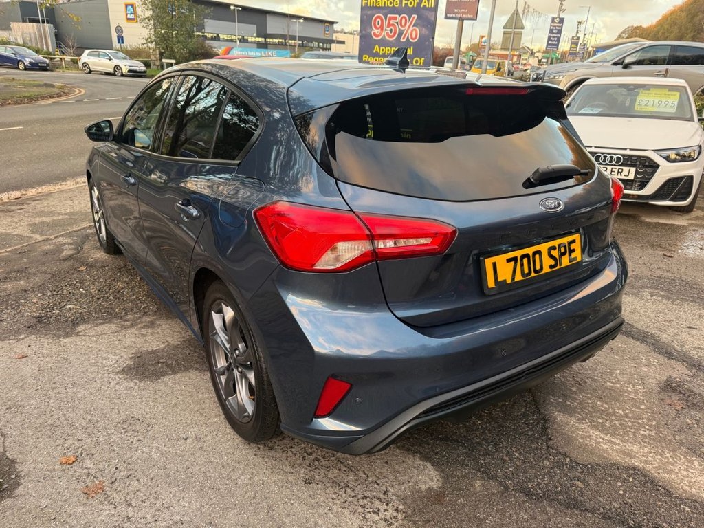 Used Ford Focus 2018 for sale - 76927604: Photo 14