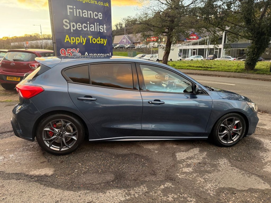 Used Ford Focus 2018 for sale - 76927604: Photo 15