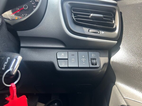 Used Kia Stonic 2022 for sale - 74877318: Photo 20