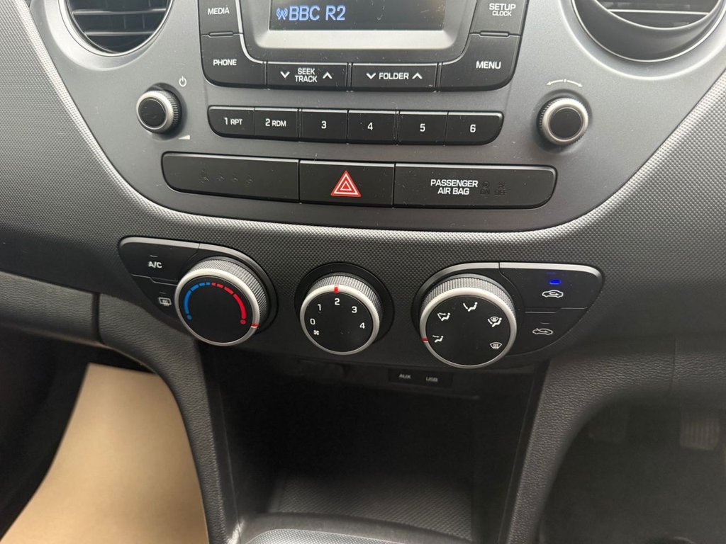 Used Hyundai i10 2018 for sale - 76481977: Photo 30