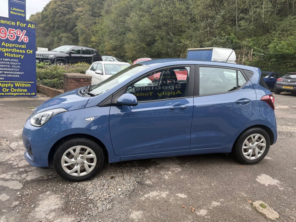 Used Hyundai i10 2018 for sale - 76481977: Photo 6