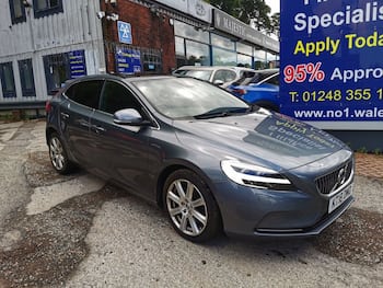 Used Volvo V40 2018 for sale - 79764119: Photo
