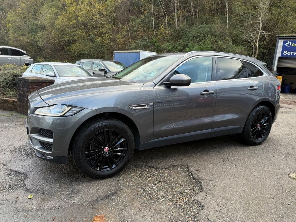 Used Jaguar F-Pace 2018 for sale - 76654824: Photo 11