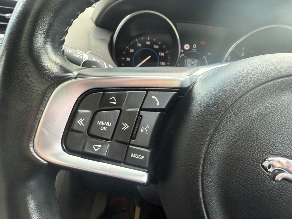 Used Jaguar F-Pace 2018 for sale - 76654824: Photo 27