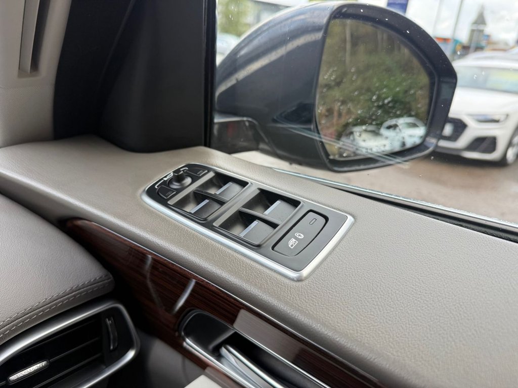 Used Jaguar F-Pace 2018 for sale - 76654824: Photo 30