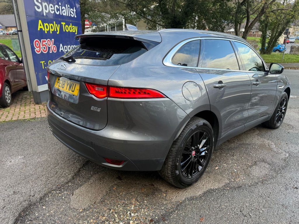 Used Jaguar F-Pace 2018 for sale - 76654824: Photo 9