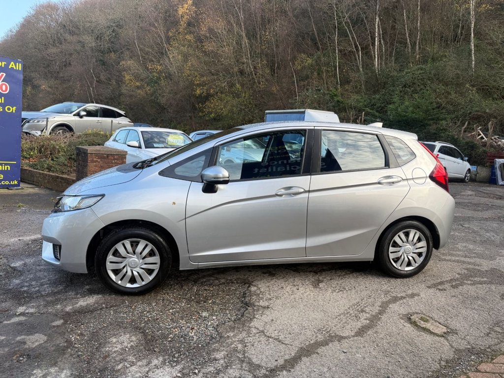 Used Honda Jazz 2017 for sale - 76927607: Photo 15