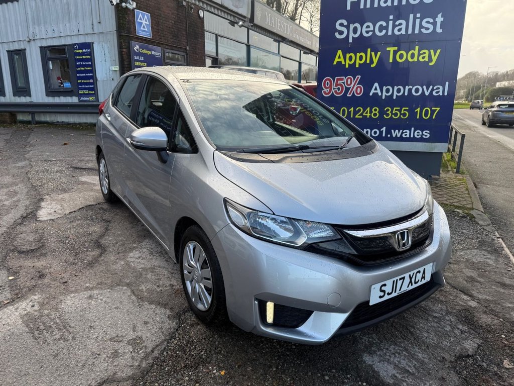 Used Honda Jazz 2017 for sale - 76927607: Photo 16