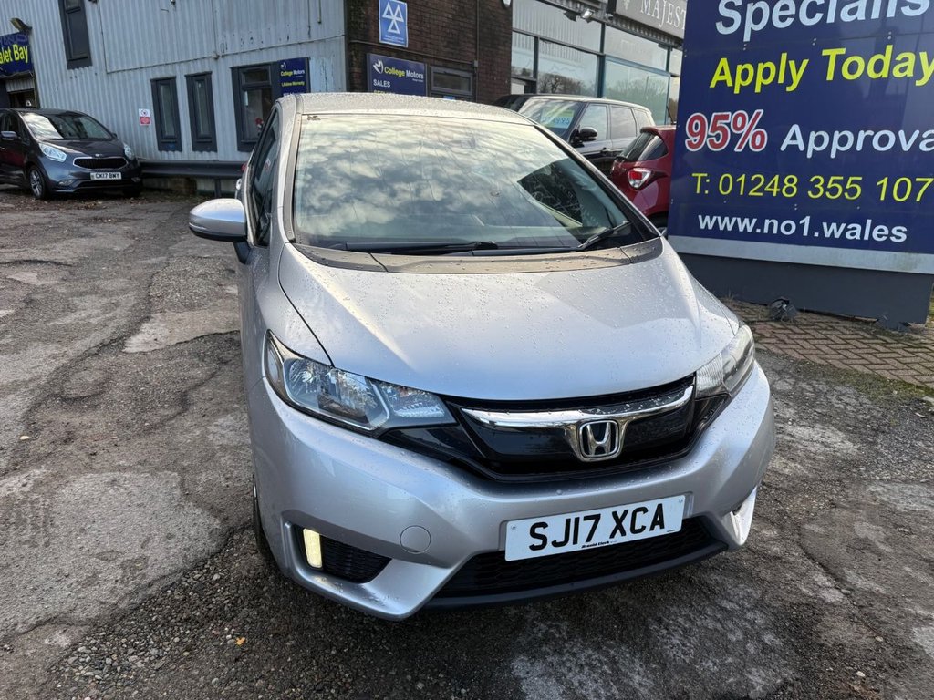 Used Honda Jazz 2017 for sale - 76927607: Photo 3