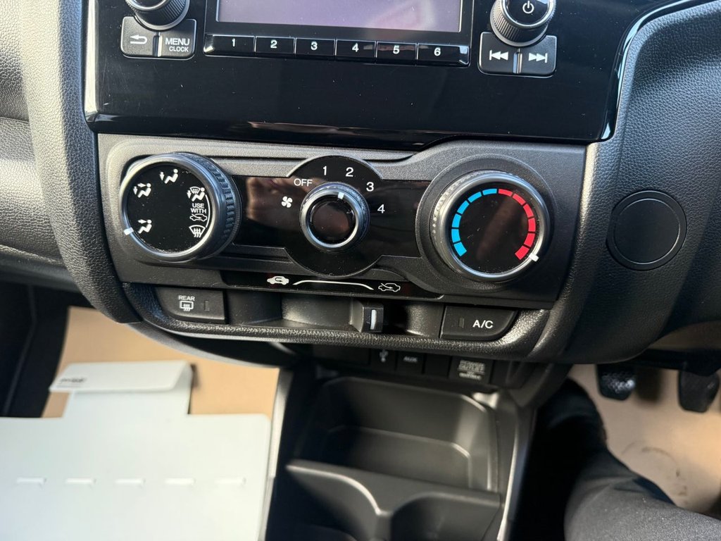 Used Honda Jazz 2017 for sale - 76927607: Photo 30