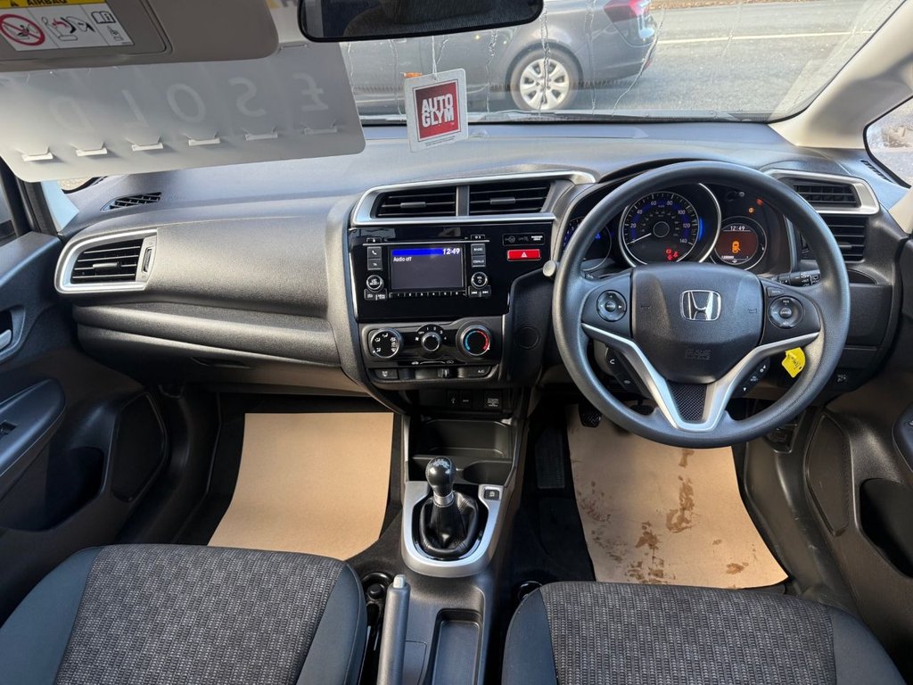 Used Honda Jazz 2017 for sale - 76927607: Photo 33