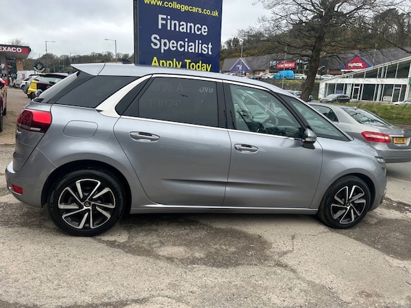 Used Citroen C4 Picasso 2018 for sale - 74156416: Photo 8