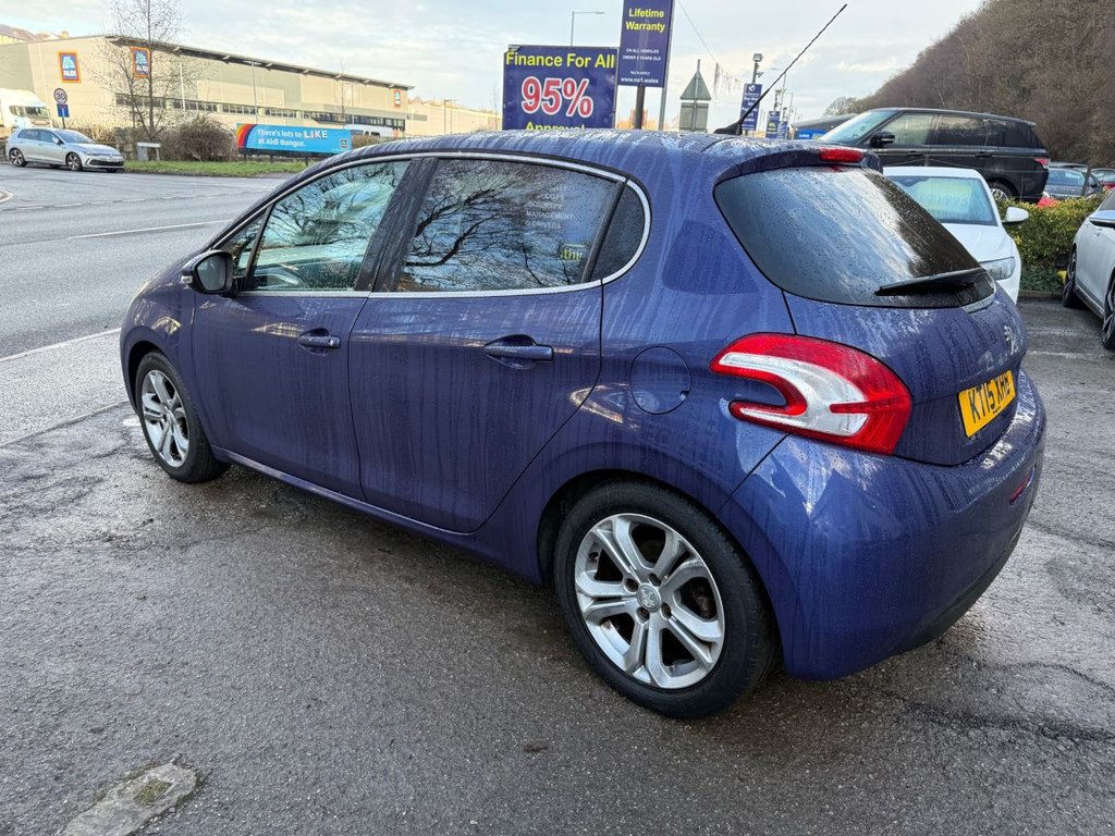 Used Peugeot 208 2015 for sale - 77218649: Photo 16