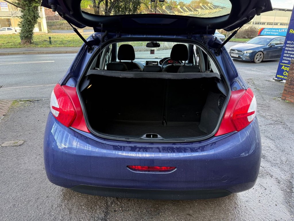 Used Peugeot 208 2015 for sale - 77218649: Photo 21