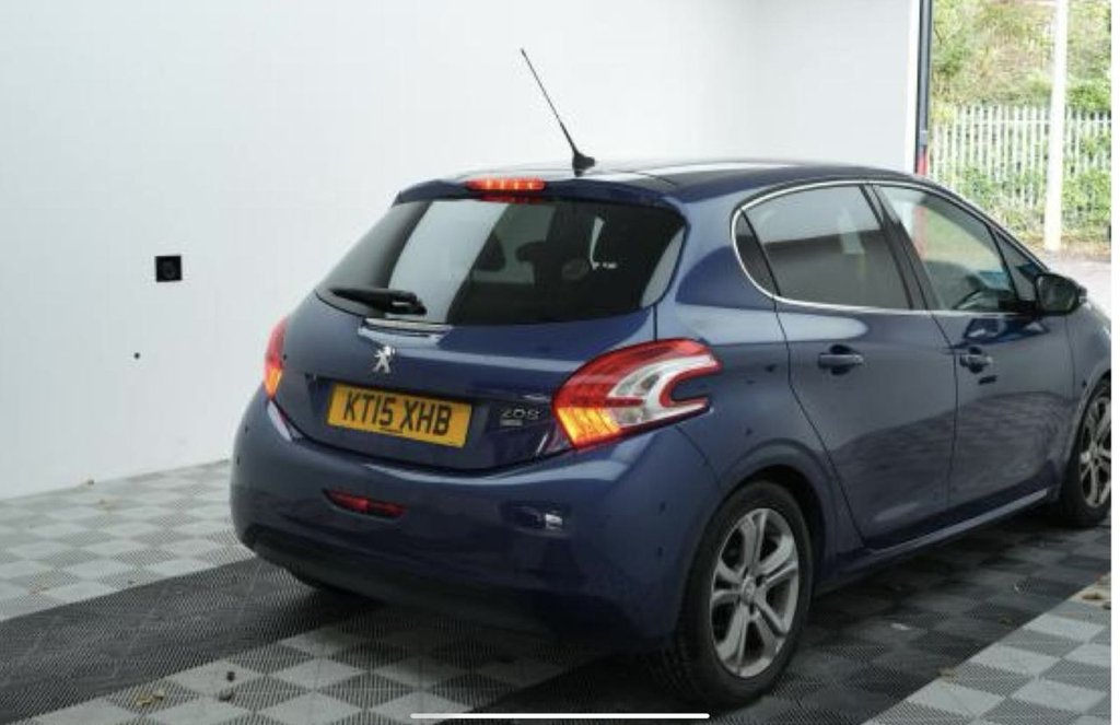 Used Peugeot 208 2015 for sale - 77218649: Photo 6
