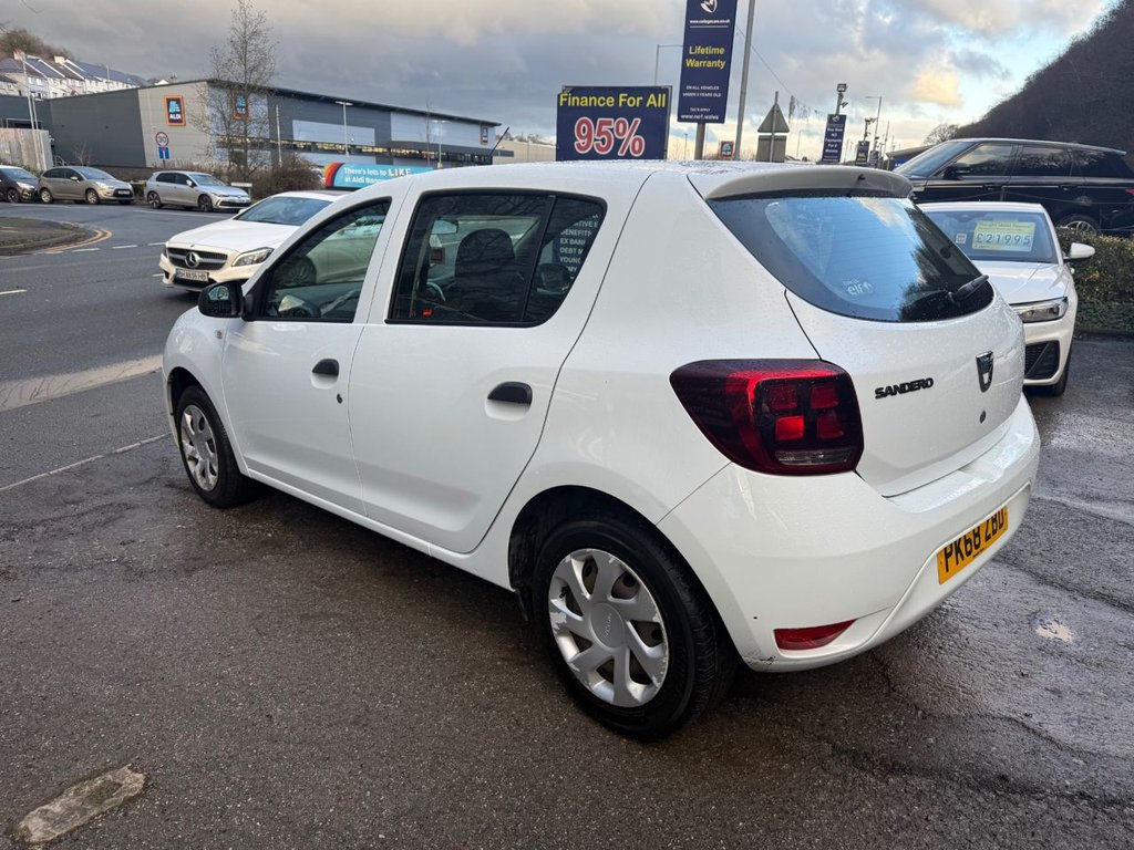 Used Dacia Sandero 2018 for sale - 77397262: Photo 10