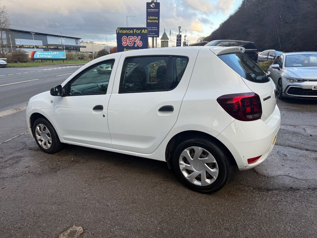 Used Dacia Sandero 2018 for sale - 77397262: Photo 17