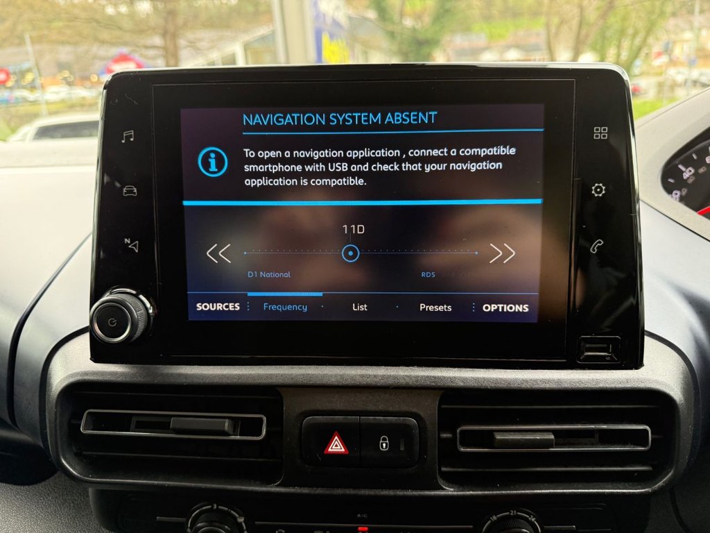 Used Peugeot Rifter 2019 for sale - 77835234: Photo 30