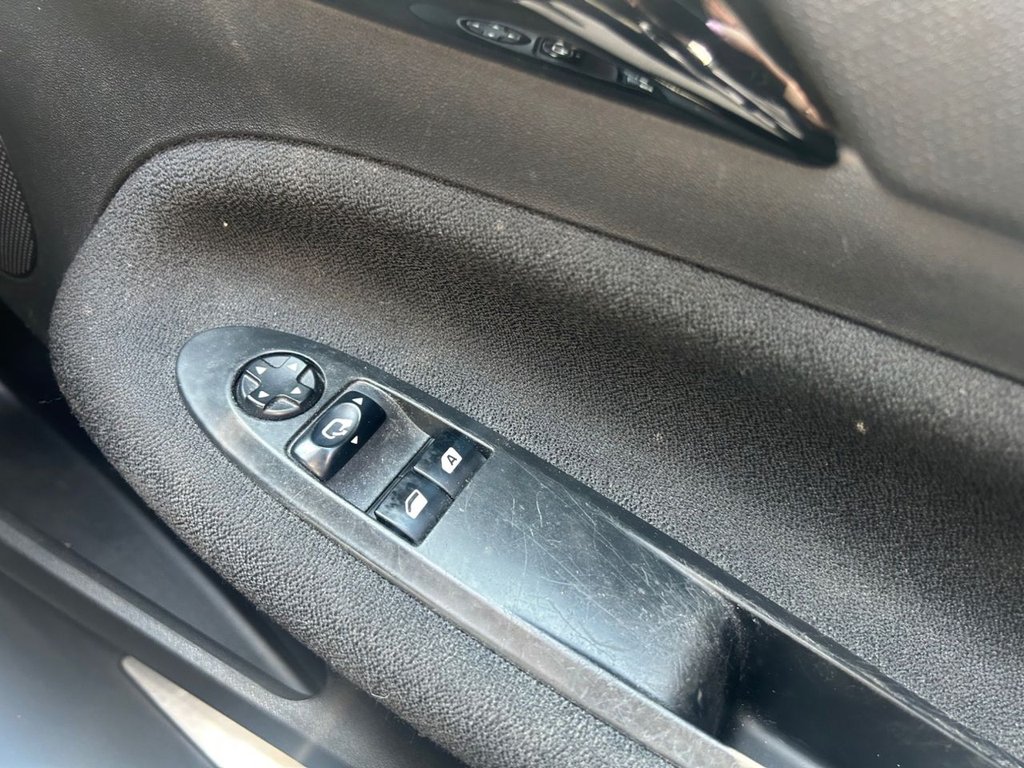 Used Citroen DS3 2012 for sale - 76514578: Photo 21