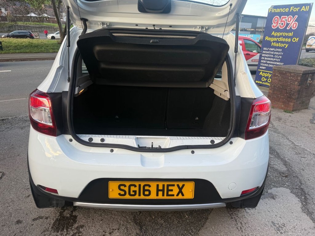 Used Dacia Sandero Stepway 2016 for sale - 76927541: Photo 23