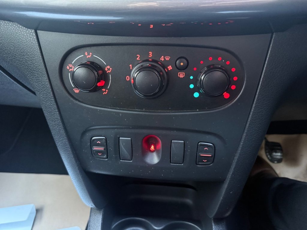 Used Dacia Sandero Stepway 2016 for sale - 76927541: Photo 25