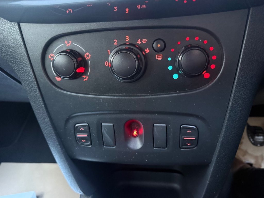 Used Dacia Sandero Stepway 2016 for sale - 76927541: Photo 30