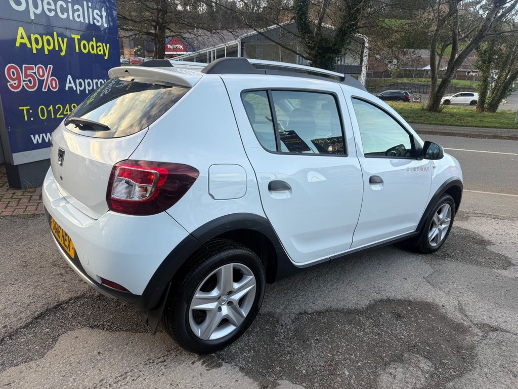 Used Dacia Sandero Stepway 2016 for sale - 76927541: Photo 8