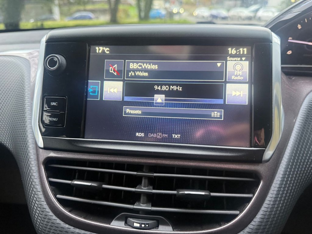 Used Peugeot 2008 2015 for sale - 76481636: Photo 21