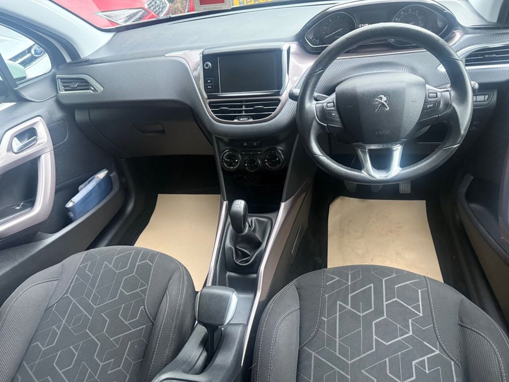 Used Peugeot 2008 2015 for sale - 76481636: Photo 28